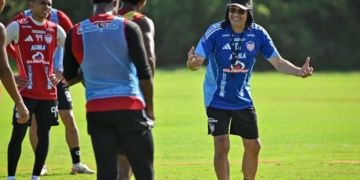 junior barranquilla alfredo arias liga betplay teofilo teo gutierrez sobrepeso peso gordo mauro silveira arquero prepador fisico trabajos entrenamientos futbol profesional colombiano fpc copa colombia dimayor metropolitano fichajes incorporaciones refuerzos mercado agentes libres