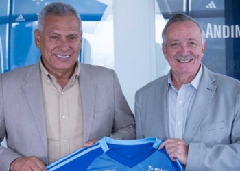 hernan torres millonarios nuevo dt director tecnico entrenador campeon liga betplay futbol profesional colombiano fpc dimayor bogota campin colombia enrique camacho gustavo serpa gato perez contrato contratados refuerzos hinchada molesta contrataciones mercado fichajes real cartagena junior barranquilla