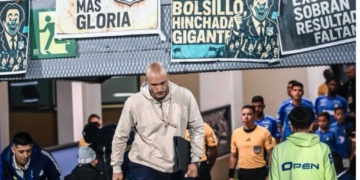 millonarios tecnico entrenador director dt david gonzalez reemplazo junta directiva duenos enrique camacho gustavo serpa futbol profesional colombiano fpc liga betplay dimayor colombia campin robatto almiron hernan torres carlos giraldo mercado fichajes incorporaciones contrataciones refuerzos hinchada