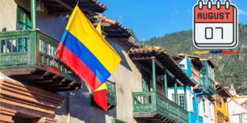que se celebra 7 de agosto colombia 2025