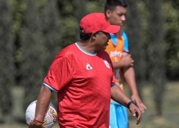 alex escobar america cali entrenador director tecnico dt interino propiedad definitivo marcela tulio gomez gustavo quinteros david gonzalez cruz real hinchada clasico pascual guerrero ultimo liga betplay copa pascual guerro mercado fichajes incorporaciones contrataciones jugadores futbol profesional colombiano fpc colombia