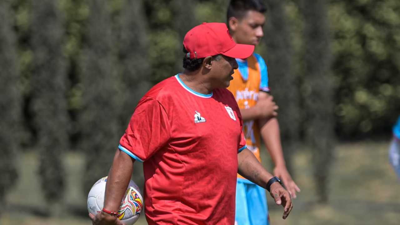 alex escobar america cali entrenador director tecnico dt interino propiedad definitivo marcela tulio gomez gustavo quinteros david gonzalez cruz real hinchada clasico pascual guerrero ultimo liga betplay copa pascual guerro mercado fichajes incorporaciones contrataciones jugadores futbol profesional colombiano fpc colombia