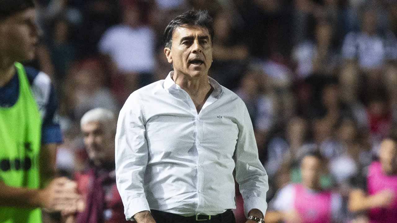 america de cali opcion nuevo dt gustavo quinteros