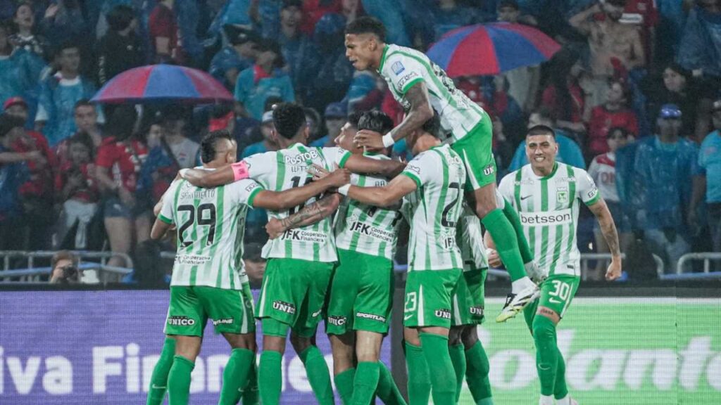 atletico nacional verdolaga delantero equipo salida club dirigencia dirigentes duenos familia ardila lulle atacante dairon asprilla lesion gustavo fermani sebastian arango botero javier gandolfi efrain juarez pablo repetto nuevo dt tecnico director tecnico entrenador rodilla recuperacion fichajes refuerzos incorporaciones liga betplay dimayor futbol profesional colombiano fpc colombia contrataciones contratados estados unidos mls pablo guede