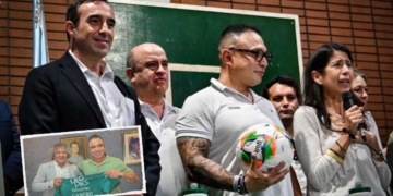 deportivo cali presidente humberto arias molestia grupo inversor idc network guatemala centroamerica dinero plata desembolso deuda crisis pagos nomina equipo alberto gamero cuerpo tecnico entrenador benjamin romero directivos directiva futbol profesional colombiano fpc dimayor liga betplay