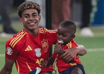 lamine yamal historia vida familia