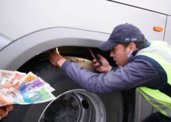miniesterio transporte colombia multas ley norma agentes transito plata llantas lisas criterios tecnicos obligatorios mecanicos soat registro unico nacional runt milimetros