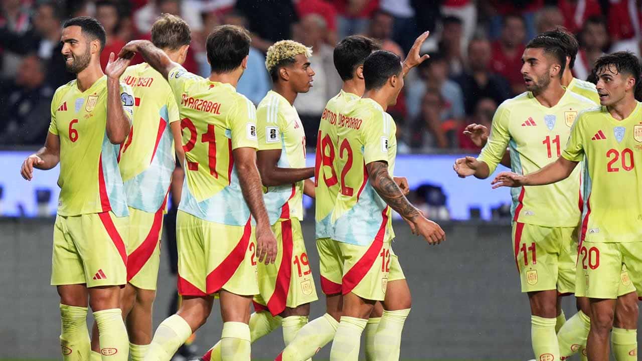 seleccion espana 2025 eliminatorias invicto