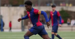lamine yamal cantera la masia canteranos ebrima tunkara futbolista juvenil divisiones menones fuerzas basicas mercado fichajes contrataciones incorporaciones invierno verano joan laporta deco hansi flick plantilla profesional futbol espanol la liga