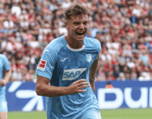 futbol club barcelona reemplazo delantero robert lewandowski hansi flick mercado fichajes bundesliga alemania atacante goleador fisnik asllani kosovo kosovar hoffenheim incorporaciones contrataciones joan Laporta deco camp nou clausula rescision