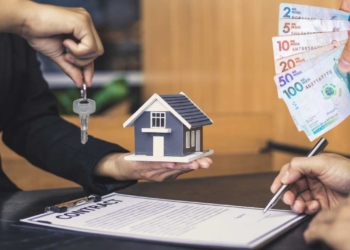 arrendamientos contratos ley colombia arriendos alquiler inquilinos arrendatario arrendador practica ilegal cambio chapas guardas llaves deuda arriendo restitucion inmueble casa vivienda local apartamento lote finca civil judicial dueno propietario