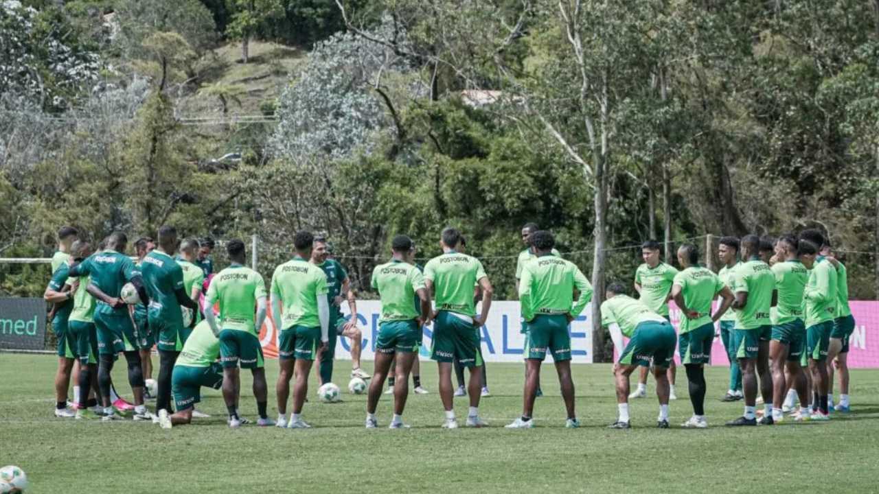 atletico nacional entrenadro director tecnico nuevo dt javier gandolfi vicente sanchez leonel gustavo fermani sebastian arango botero diego arias camilo candido rueda prensa conferencia palabras declaracioes polemicas debate energias renovada grupo vestuario camerino edwin cardona liga betplat dimayor futbol profesional colombiano fpc fichaje mercado incorporaciones contrataciones contratados copa libertadores medellin colombia