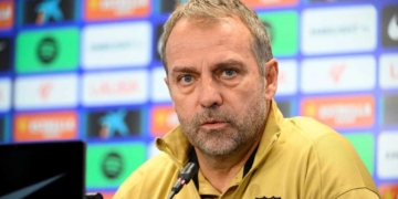 hansi flick refuerzos futbol club barcelona fc clasico derrota caida derbi real madrid fichajes mercado transferencias refuerzos incorporaciones defensa central zurdo gonçalo inacio gonzalo ignacio sporting portugal deco laporta