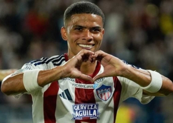junior barranquilla jose enmadora figura idolo crack goles aficion interes equipos futbol profesional colombiano fpc liga betplay dimayor propuestas ofertas exterior mls argentina familia char fuad duenos equipo dirigentes dirigencia contrataciones mercado fichajes incorporaciones refuerzos alfredo arias pelear titulo clasificado cuadrangulares tabla reclasificacion copa libertadores nacional millonarios america medellin metropolitano