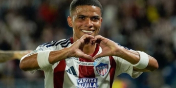 junior barranquilla jose enmadora figura idolo crack goles aficion interes equipos futbol profesional colombiano fpc liga betplay dimayor propuestas ofertas exterior mls argentina familia char fuad duenos equipo dirigentes dirigencia contrataciones mercado fichajes incorporaciones refuerzos alfredo arias pelear titulo clasificado cuadrangulares tabla reclasificacion copa libertadores nacional millonarios america medellin metropolitano