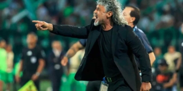 atletico nacional leonel alvarez director tecnico dt entrenador presidente sebastian arango botero contactos carpeta gustavo fermani gerente deportivo familia ardila lulle carolina refuerzos contrataciones incorporaciones mercado fichajes futbol profesional colombiano fpc liga betplay dimayor bucaramanga cuadrangulares clasificado titulo atanasio girardot medellin