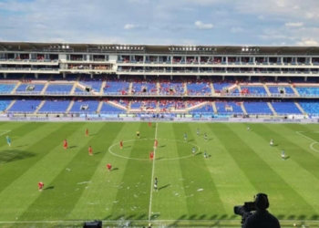 america cali cambio estadio sede cancha pascual guerrero liga betplay dimayor partidos vacio sin publico hinchas protestas junior millonarios nacional clasico futbol profesional colombiano fpc colombia francisco rivera escobar palimira nueva casa david gonzalez director tecnico entrenador dt alex escobar famlia gomez tulio marcela enojo dirigentes dirigencia duenos fichajes