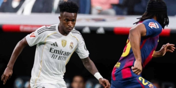 real madrid barcelona clasificacion laliga 2025