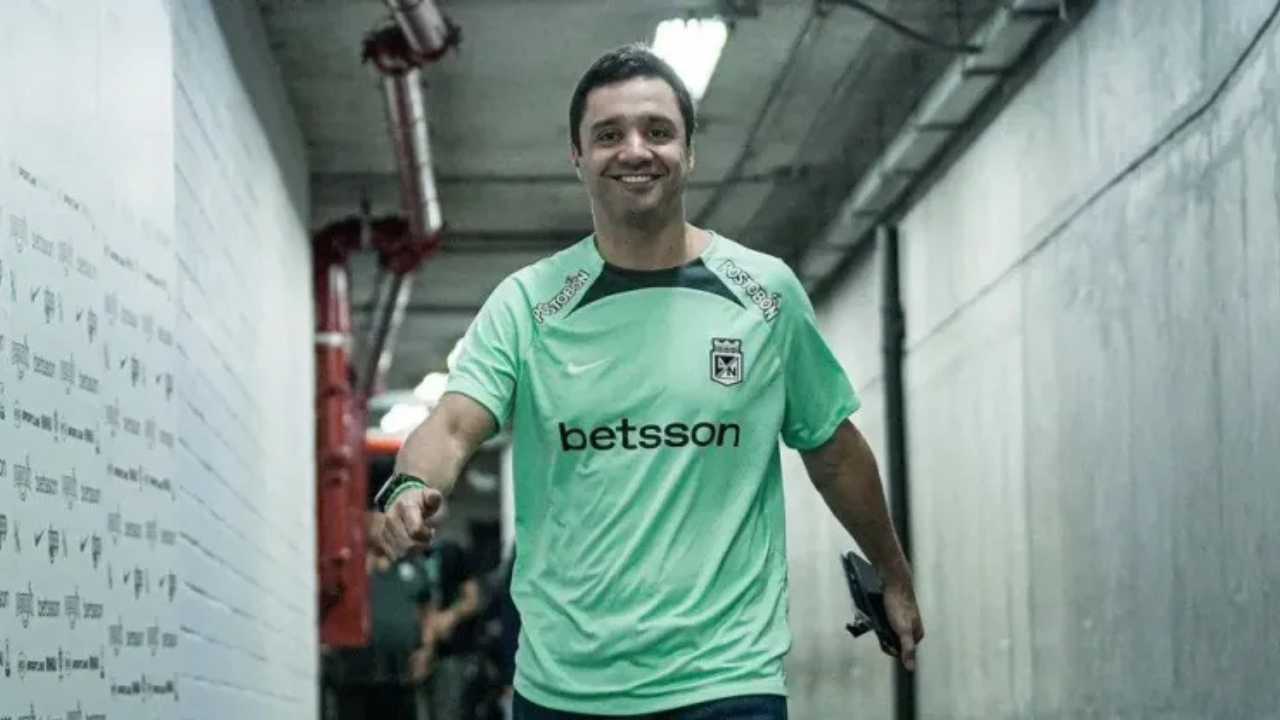 sebastian arango botero atletico nacional presidente nuevo entrenador director tecnico dt gustavo fermani gerente deportivo familia ardila llule duenos equipo carolina hinchas hinchada periodistas diego arias interino futbol profesional colombiano fpc boyaca chico tunja liga betplay dimayor penalti alfredo morelos edwin cardona marino hinestroza espanol miguel ramirez uruguayo vicente sanchez fichajes refuerzos incorporaciones contrataciones contratados gandolfi atanasio girardot medellin leonel alvarez