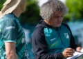 deportivo cali alberto gamero entrenador director tecnico refuerzo delantera luciano pons argentino atletico bucaramanga universidad chile prestamo compra venta definitiva mercado fichajes futbol profesional colombiano fpc liga betplay dimayor contrataciones incorporaciones contratados humberto arias grupo idc invesor nuevos duenos equipo atacantes plantilla profesional fernando mimbacas mario yepes palmaseca pance