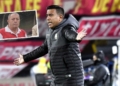 independiente santa fe nuevo director tecnico dt entrenador cesar farias pablo repetto jorge bava pablo peirano jorge almiron linea uruguaya uruguayos eduardo mendez presidente dueno maximo accionista carlos antonio velez jugadores plantilla protestas hinchas rodallega olivera ttorres harold santiago mosquera