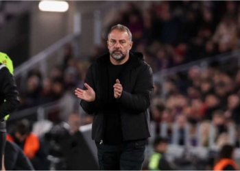 fc barcelona chelsea champions league liga campeones hansi flick refuerzos fichajes deco incorporaciones contrataciones mercado joan laporta lesionados regresan raphinha lamine yamal camp nou stamford bridge premier league londres