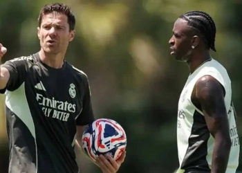 vinicius junior real madrid xabi alonso entrenador director tecnico dt problemas tension florentino perez presidente cambios mercado fichajes europa inverno verano clausula millones dolares euros arabia saudita premier league psg renovacion 2027