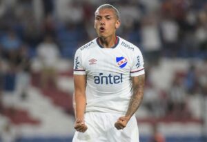 pablo repetto director tecnico entrenador dt independiente santa fe delantero franco fagundez santos laguna refuerzo copa libertadores incorporacion incorporaciones mercado fichajes oferta futbol profesional colombiano fpc liga betplay dimayor