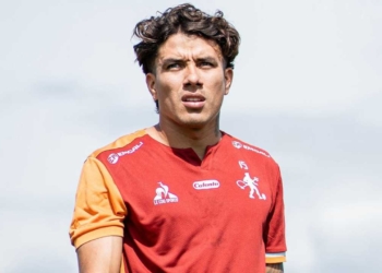 andres felipe roa salida america david gonzalez dt entrenador director tecnico mercado fichajes refuerzos contrataciones contratados incorporaciones nuevos jugadores futbolistas pases oferta altas bajas salen llegan futbol profesional colombiano fpc liga betplay dimayor colombia colombiano transferencias transferidos ventana fichado marcela gomez familia tulio once caldas manizales arriero herrera