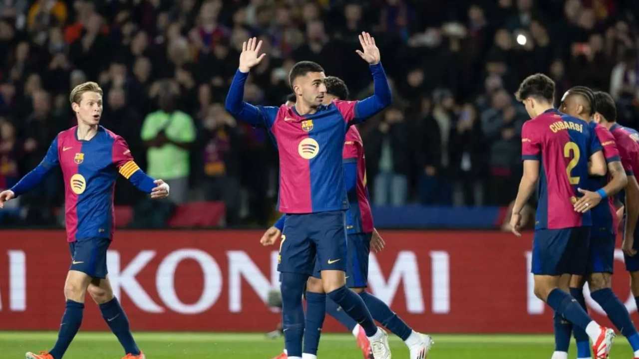 ferran torres futbol club barcelona fc newcastle fichaje premier league mercado ventana inverno verano altas bajas salida jugadores deco joan laporta hansi flick marcus rashford lamine yamal mejor del mundo balon oro raphinha robert lewandowski contrataciones incorporaciones refuerzos camp nou