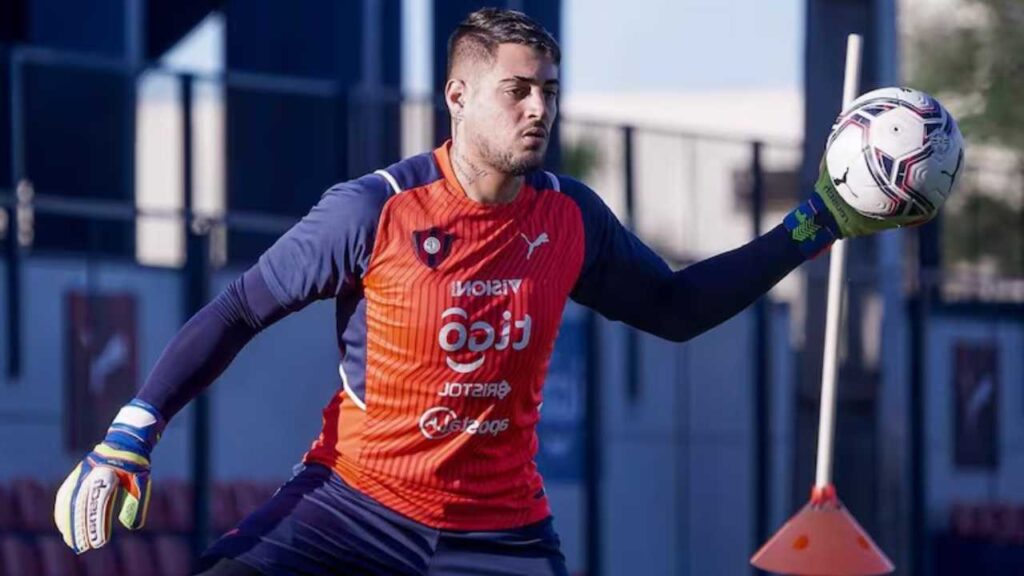 jean fernandes america mercado fichajes refuerzos contrataciones contratados incorporaciones nuevos jugadores futbolistas pases oferta altas bajas salen llegan futbol profesional colombiano fpc liga betplay dimayor colombia colombiano transferencias transferidos ventana fichado cerro porteno brasilero davod gonzalez dt entrenador familia gomez tulio marcela