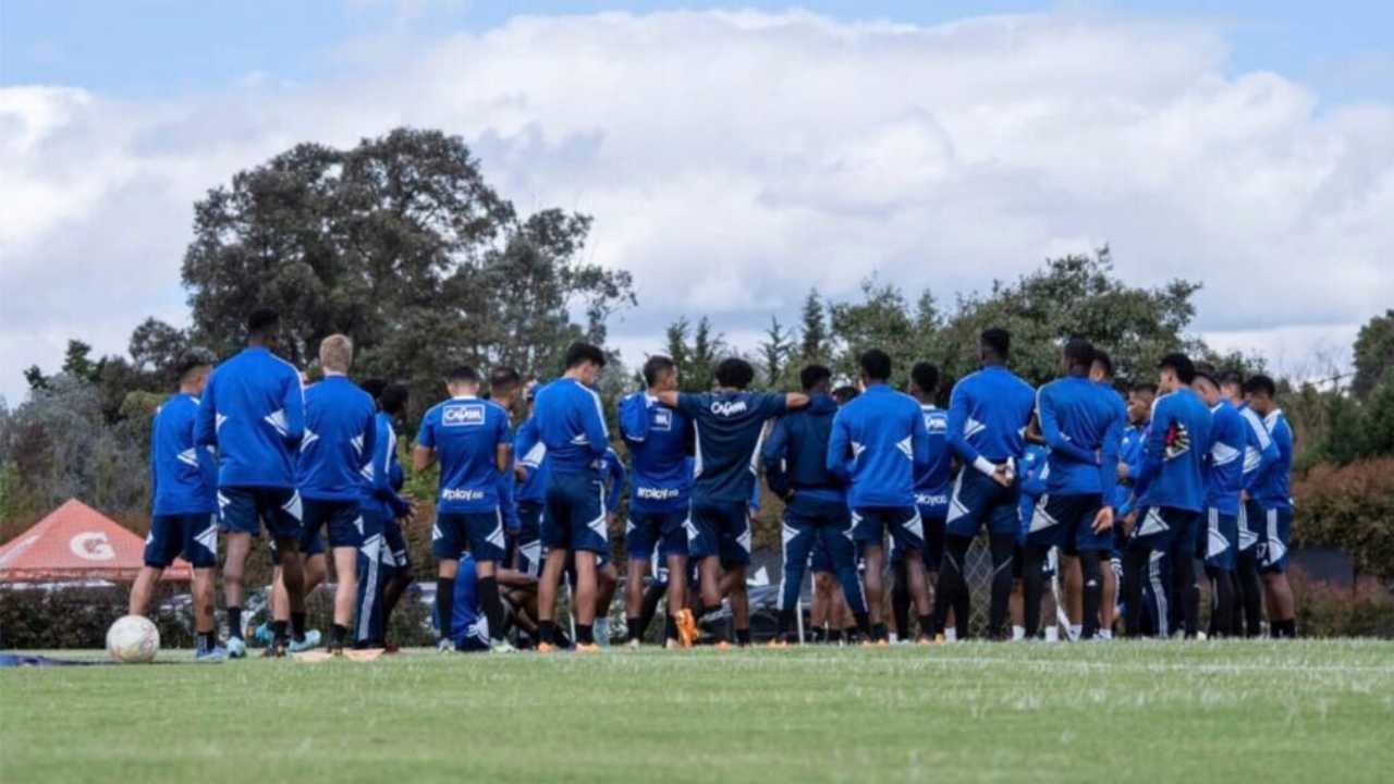 millonarios salidas bajas mercado fichajes refuerzos contrataciones contratados incorporaciones nuevos jugadores futbolistas pases oferta altas bajas salen llegan futbol profesional colombiano fpc liga betplay dimayor colombia colombiano transferencias transferidos ventana fichado hernan torres entrenadot director tecnico dt enrique camacho gustavo serpa dirigencia dirigentes duenos equipo gato perez gerente ariel michaloutsos