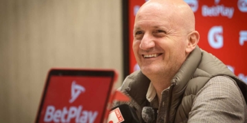 pablo repetto nuevo director tecnico independiente santafe presentacion oficial rueda de prensa presidente eduardo mendez entrenador dt pretemporada jugadores salen llegan refuerzos mercado fichajes contrataciones rodallega copa libertadores 2026 liga betplay dimayor futbol profesional colombiano fpc