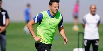 atletico nacional santiago arias interes racing avellaneda argentina gustavo costas jugador libre mercado fichajes refuerzos incporporaciones lateral andres felipe roman plantilla jugadores gustavo fermani duenos equipo futbol profesional colombiano fpc liga betplay dimayor colombia copa libertadores conmebol sudamericana