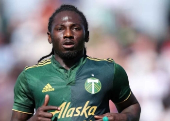 yimmi chara deportivo cali mercado fichajes refuerzos contrataciones contratados incorporaciones nuevos jugadores futbolistas pases oferta altas bajas salen llegan futbol profesional colombiano fpc liga betplay dimayor colombia colombiano transferencias transferidos ventana fichado junior barranquila alberto gamero copa libertadores 2026 hincha equipo