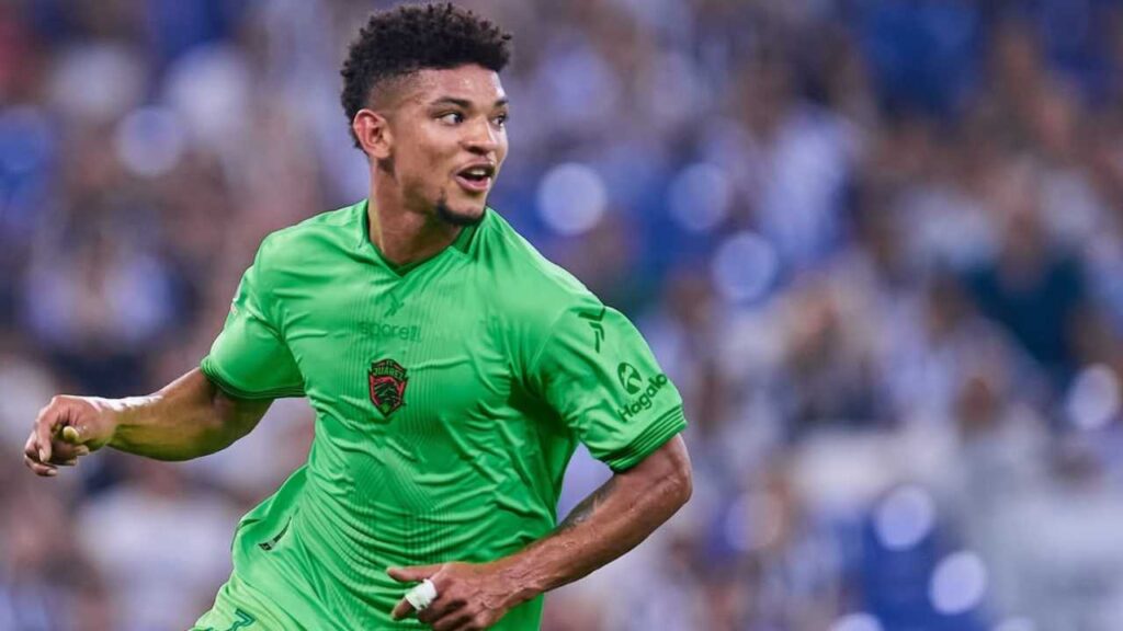 diego valoyes atletico nacional mercado fichajes refuerzos contrataciones contratados incorporaciones nuevos bolsa jugadores futbolistas pases oferta altas bajas salen llegan futbol profesional colombiano fpc liga betplay dimayor colombia colombiano transferencias transferidos ventana fichado juarez liga mx lesiones talleres cordoba argentina marino hinestroza