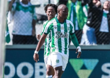 emerson batalla atletico nacional mercado fichajes refuerzos contrataciones contratados incorporaciones nuevos bolsa jugadores futbolistas pases oferta altas bajas salen llegan futbol profesional colombiano fpc liga betplay dimayor colombia colombiano transferencias transferidos ventana fichado extremo redecha delantero marino hinestroza reemplazo gustavo fermani