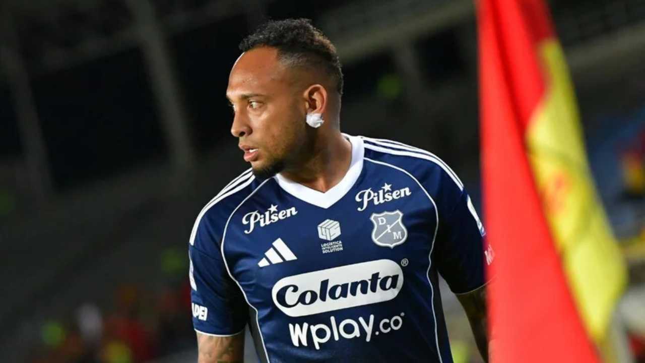 jarlan barrera dim medellin deportivo cali mercado fichajes refuerzos contrataciones contratados incorporaciones nuevos bolsa jugadores futbolistas pases oferta altas bajas salen llegan futbol profesional colombiano fpc liga betplay dimayor colombia colombiano transferencias transferidos ventana fichado pereira nacional china