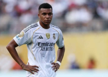 kylian mbappe real madrid lesion tobillo supercopa barcelona atletico liga betis florentino perez xabi alonso reemplazo vinicius mercado pases invernal fichajes europa champions liga campeones