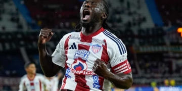 junior barranquilla acuerdo yimmi chara mercado fichajes refuerzos contrataciones contratados incorporaciones nuevos bolsa jugadores futbolistas pases oferta altas bajas salen llegan futbol profesional colombiano fpc liga betplay dimayor colombia colombiano transferencias transferidos ventana fichado renovacion renovado fuad char deportivo cali