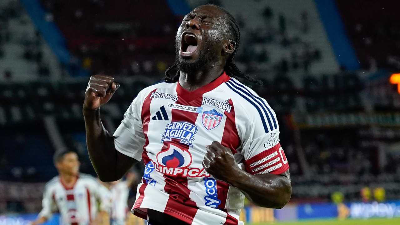 junior barranquilla acuerdo yimmi chara mercado fichajes refuerzos contrataciones contratados incorporaciones nuevos bolsa jugadores futbolistas pases oferta altas bajas salen llegan futbol profesional colombiano fpc liga betplay dimayor colombia colombiano transferencias transferidos ventana fichado renovacion renovado fuad char deportivo cali