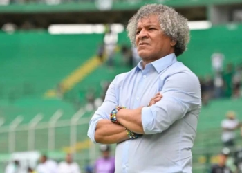 alberto gamero director tecnico deportivo cali afuera echado despedido rumores salidas nuevos duenos equipo palmaseca atletico nacional richard lee presidente rafael tinoco declaraciones prensa martin palermo lucas pusineri juan ignacio dinenno