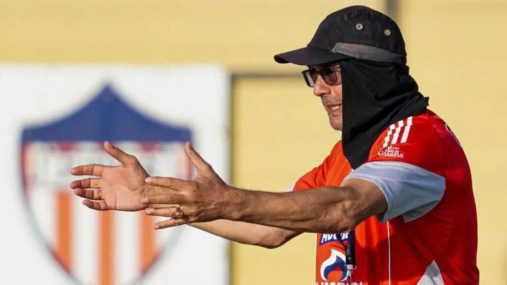junior barranquillla alfredo arias director tecnico dt entrenador refuerzos declaraciones copa libertadores liga betplay dimayor futbol profesional colombiano fpc estadio jaime moron cartagena romelio martinez metropolitano nomina equipo jugadroes