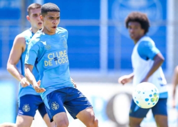 jose david enamorado gremio brasil fichaje contratacion 3 millones dolares suplente suplencia torneo gaucho brasileirao junior barranquilla porto alegre internacional colombiano colombia