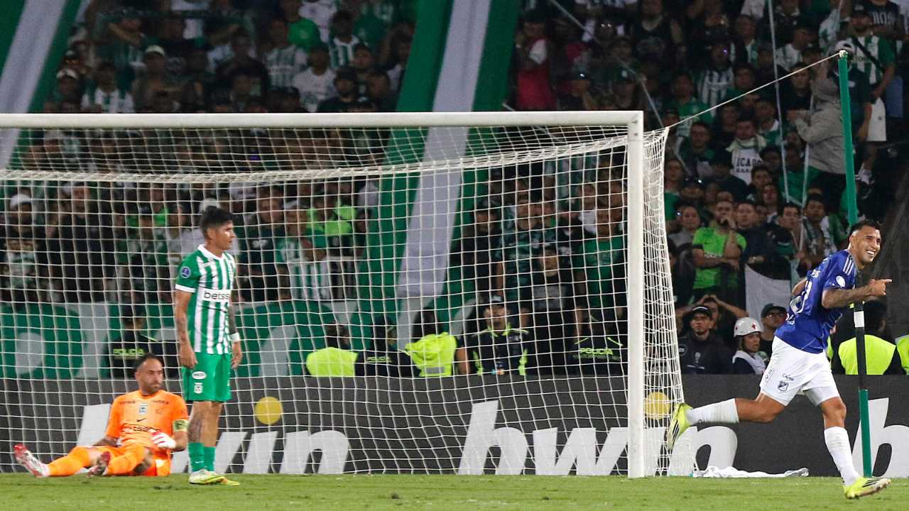 atletico nacional millonarios david ospina errores arquero titular suplente viejo veterano retirado copa sudamericana mitad campo cancha contreras atanasio girardot seleccion colombia mundial nestor lorenzo