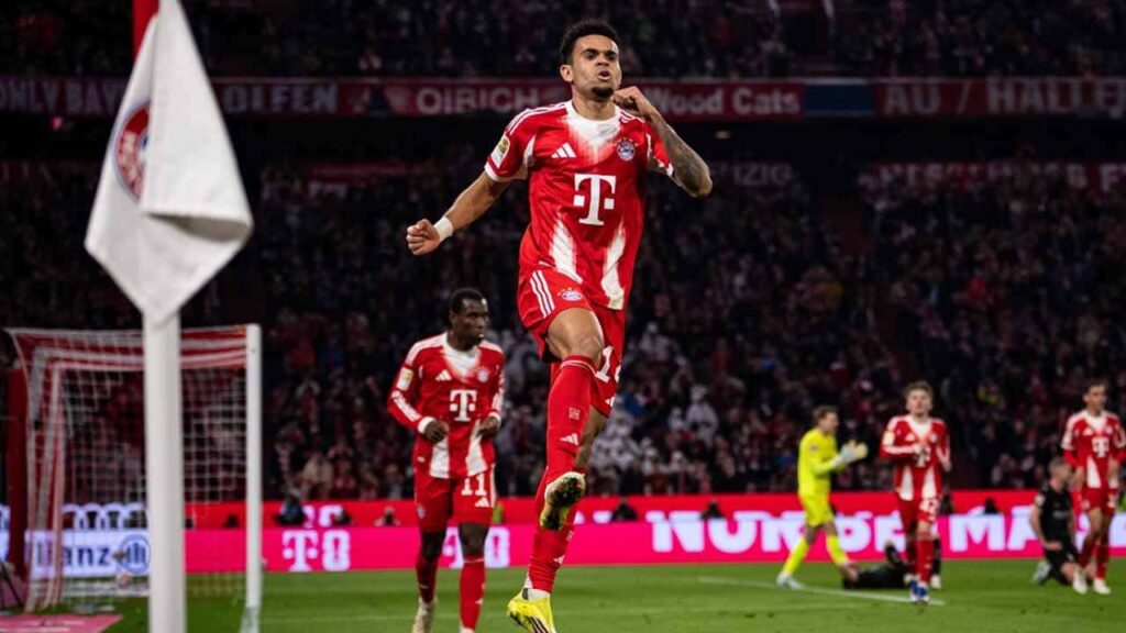 luis diaz gol asistencia bayern monchengladbach bundesliga