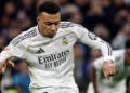 real madrid mbappe rodilla equivocada