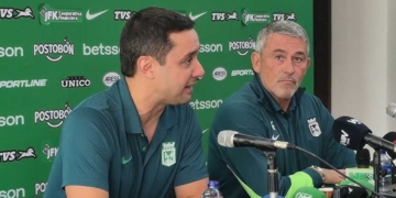 atletico nacional gustavo fermani sebastian arango botero tension hinchada hincha verdolaga atanasio girardot ratificacipon diego arias eliminacion copa sudamericana conmebol libertadores juarez gandolfi futbol profesional colombiano fpc liga betplay dimayor colombia carolina familia ardila lulle antonio jose dirigentes directivos directiva duenos equipo postobon maximo accionista