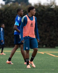 millonarios copa sudamericana mercado pases fichajes refuerzos contrataciones contratados incorporaciones nuevos bolsa jugadores futbolistas oferta altas bajas salen llegan futbol profesional colombiano fpc liga betplay dimayor colombia colombiano transferencias transferidos ventana fichado yeiner romero criss macias fabian bustos director tecnico entrenador dt