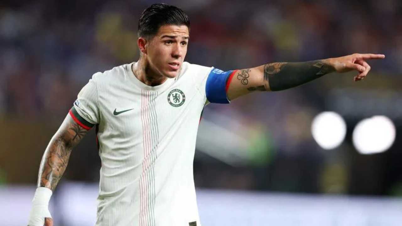 enzo fernandez real madrid manchester city fichaje europa inglaterra mercado premier league futbol ingles brtitanico espanol espana florentino perez refuerzos contrataciones incorporaciones santiango bernabeu rodri camavinga